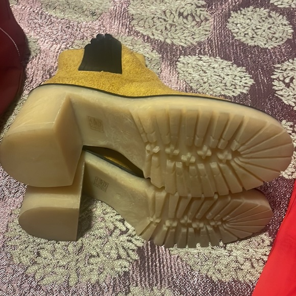 Free People Suede Chunky Booties. Size 41. Worn twice. - Picture 3 of 7